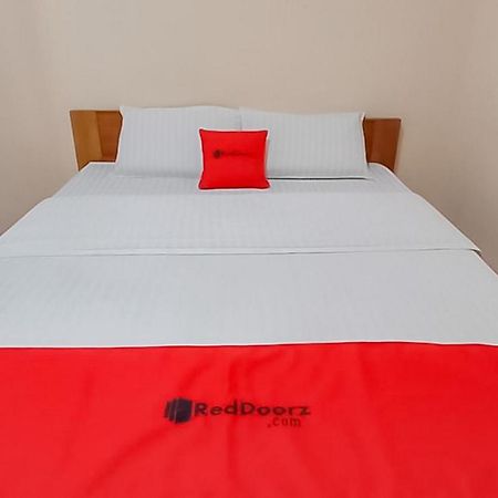 Reddoorz Syariah Near Tugu Lampu Gentur Cianjur Hotel Exterior photo