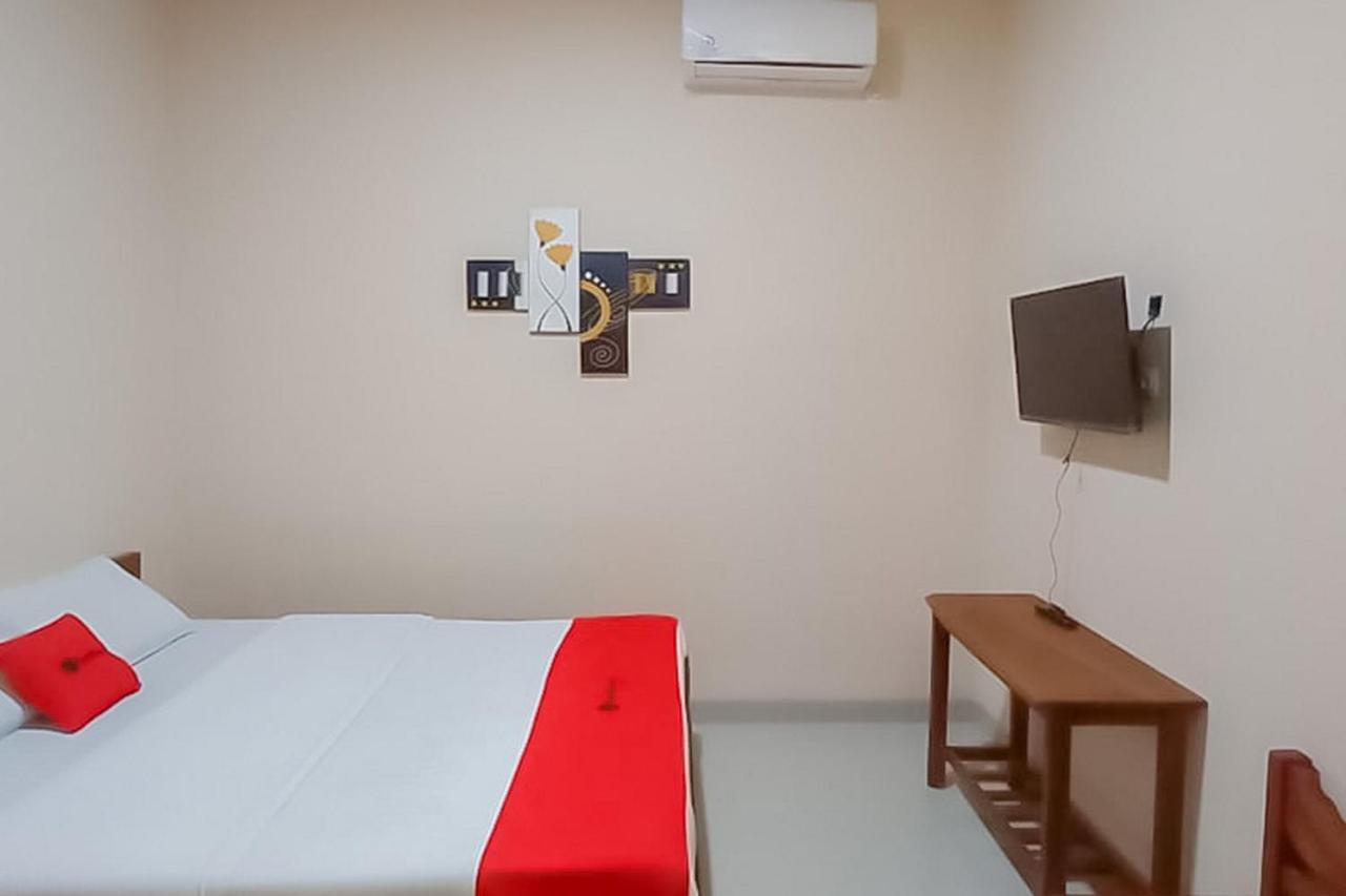 Reddoorz Syariah Near Tugu Lampu Gentur Cianjur Hotel Exterior photo